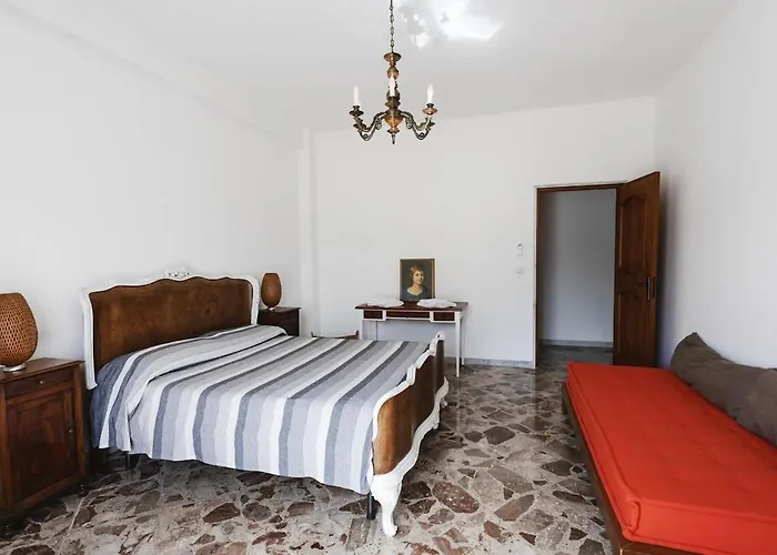 Apartment Un Al Mare 2 *